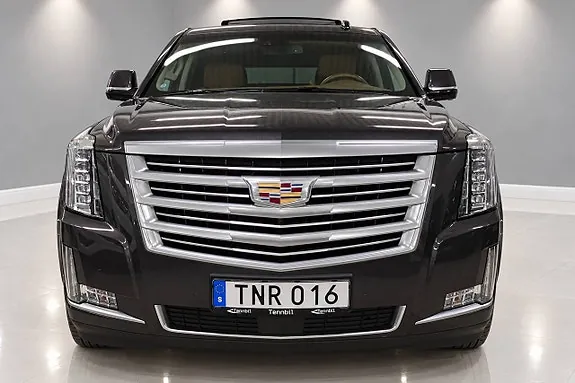 Cadillac Escalade 2015 photo 2