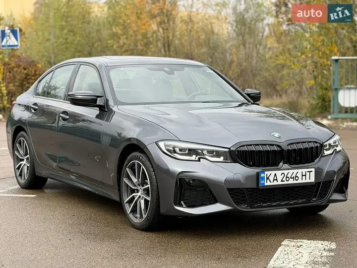 BMW 3 Series 2019 photo 3