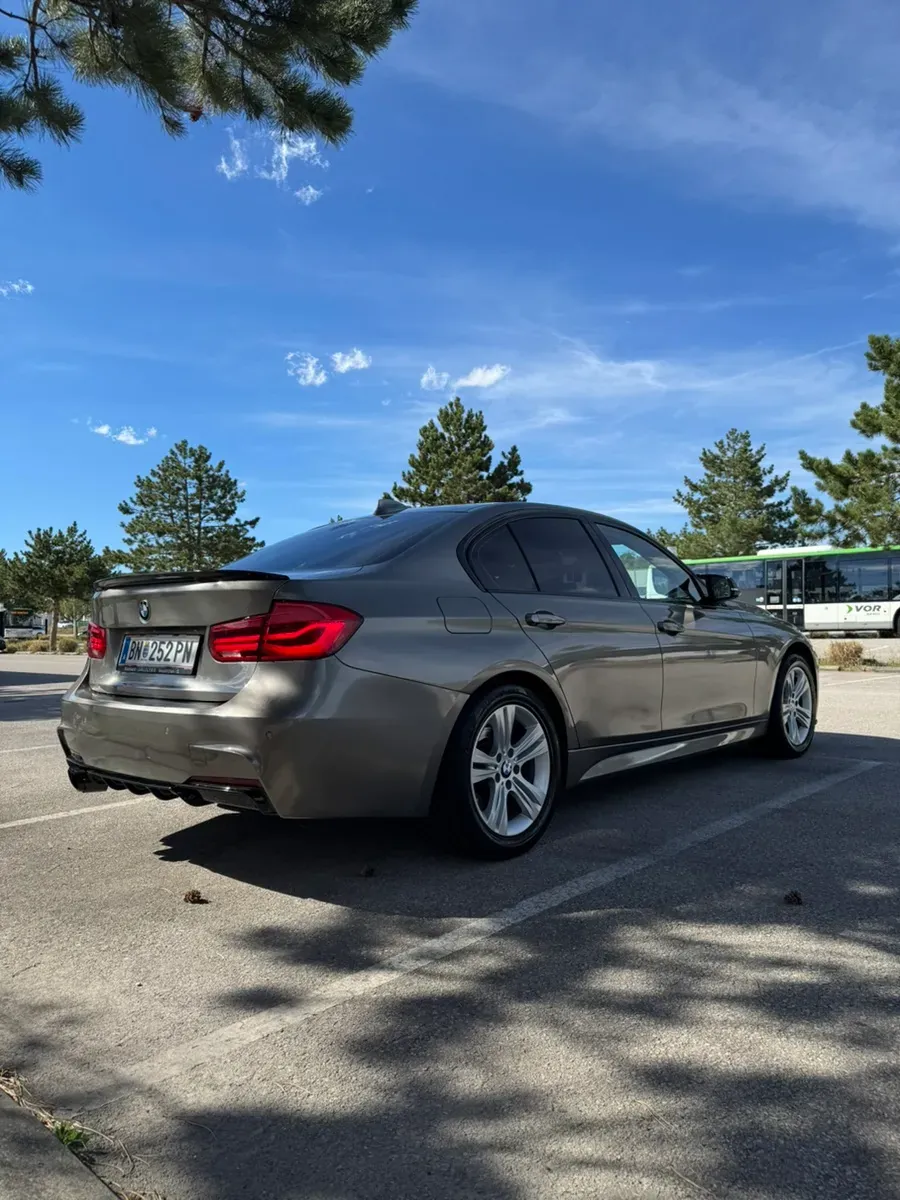 BMW 3 Series 2017 photo 3