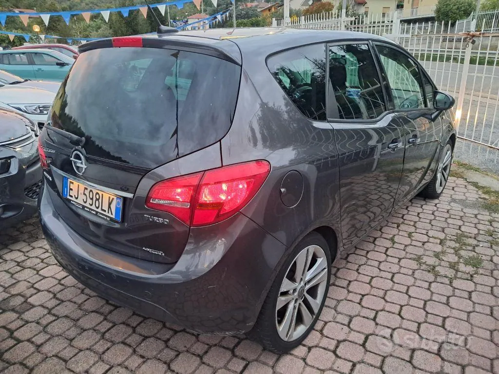 Opel Meriva 2011 photo 2