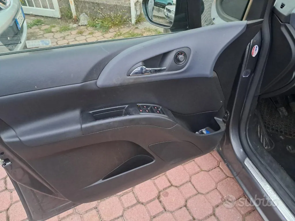 Opel Meriva 2011 photo 5