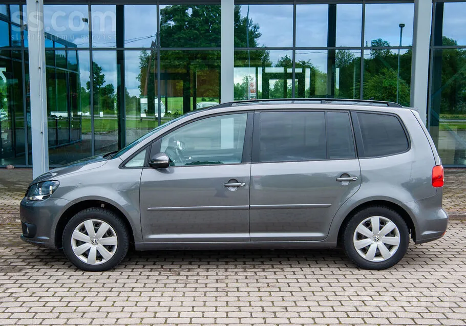 Volkswagen Touran 2014 photo 3