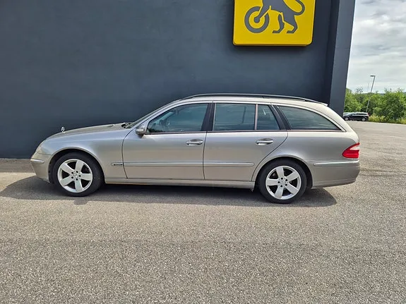 Mercedes-Benz E270
