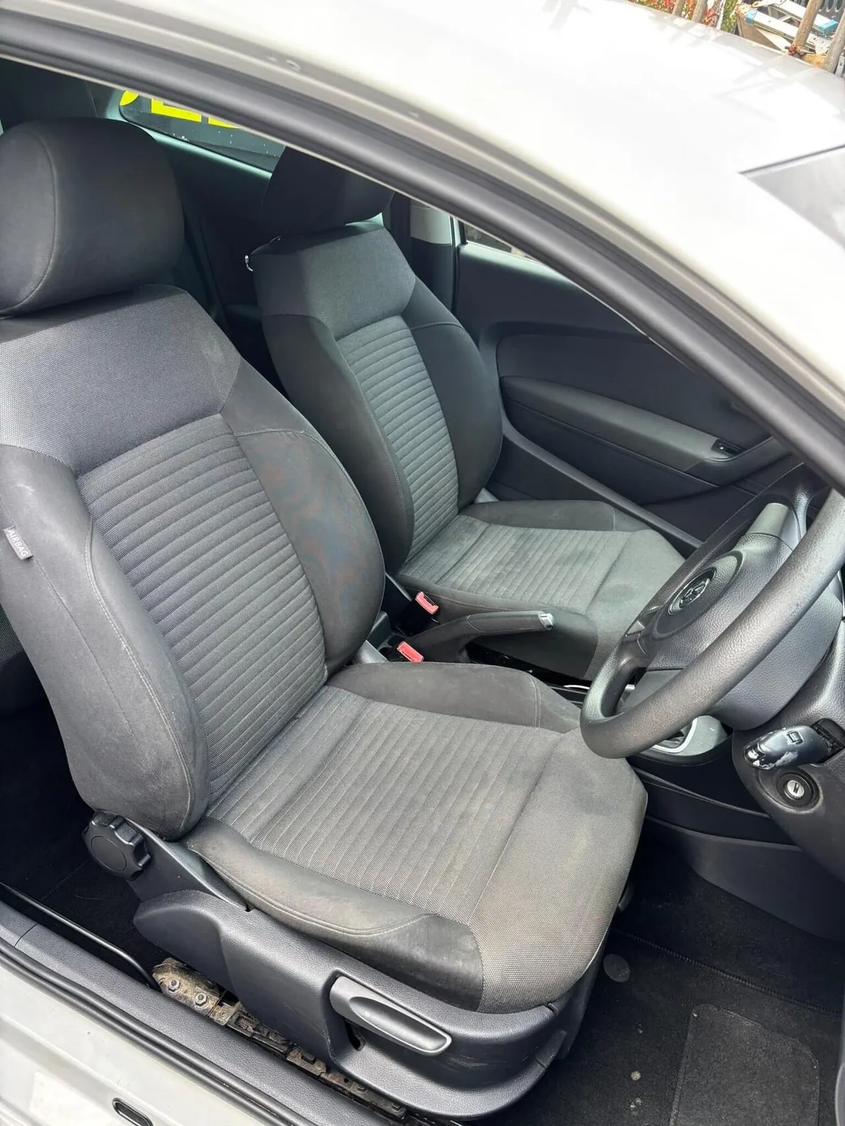 Volkswagen Polo 2011 photo 3