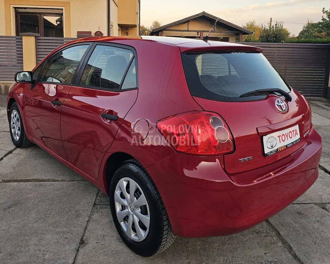 Toyota Auris 2009 photo 3