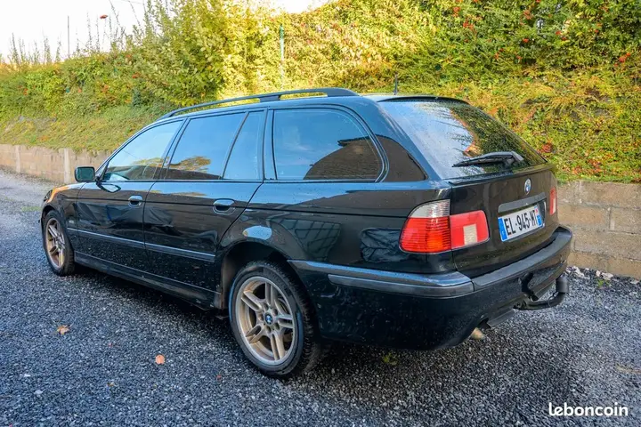 BMW 5 Series 2002 photo 2