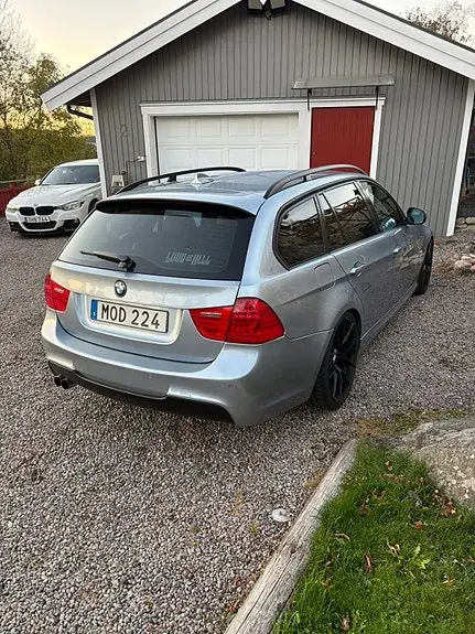 BMW 325D 2009 photo 2