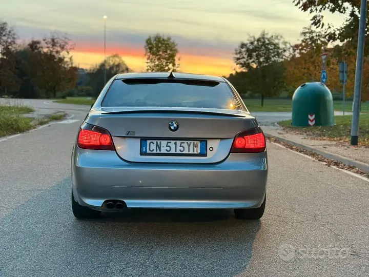 BMW 525D 2004 photo 2