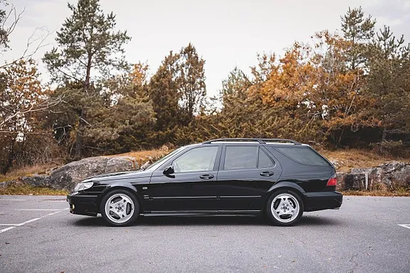 Saab 9-5 2001 photo 2