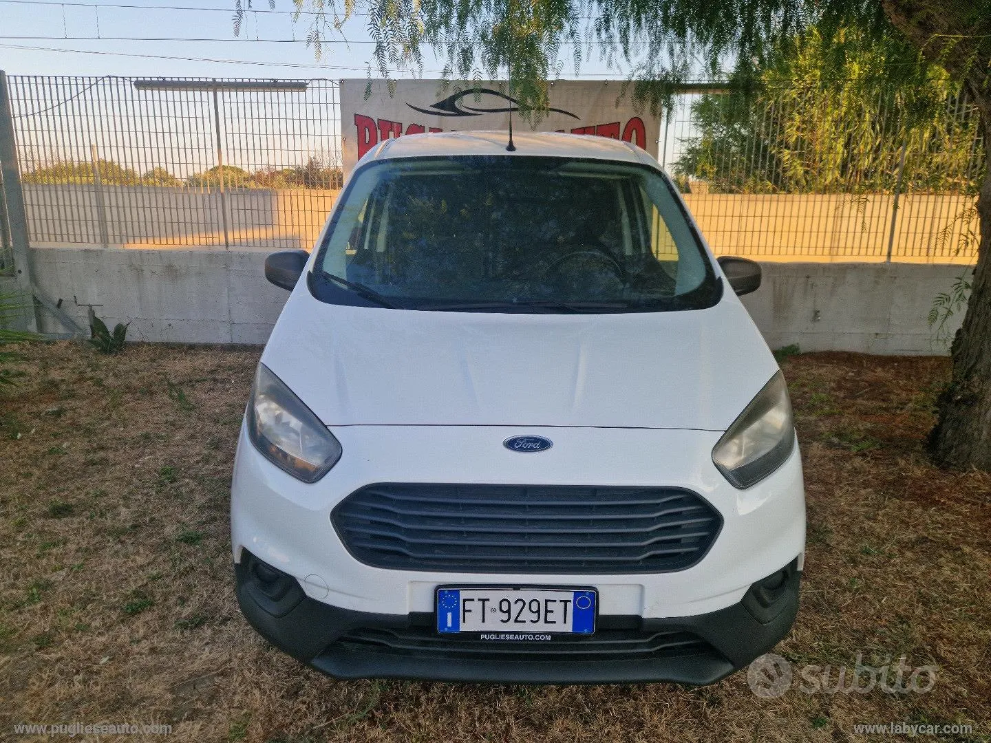 Ford Transit Courier 2018 photo 2