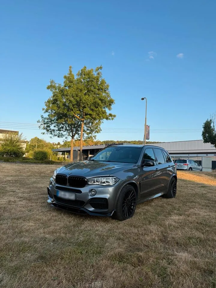 BMW X5 M50D