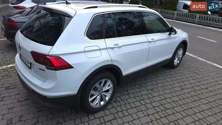Volkswagen Tiguan 2018 photo 5