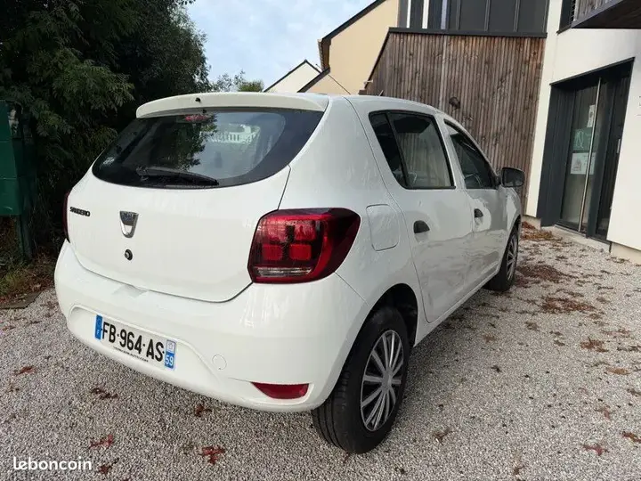 Dacia Sandero 2018 photo 4