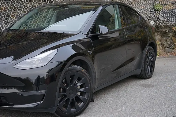 Tesla Model Y 2021 photo 3