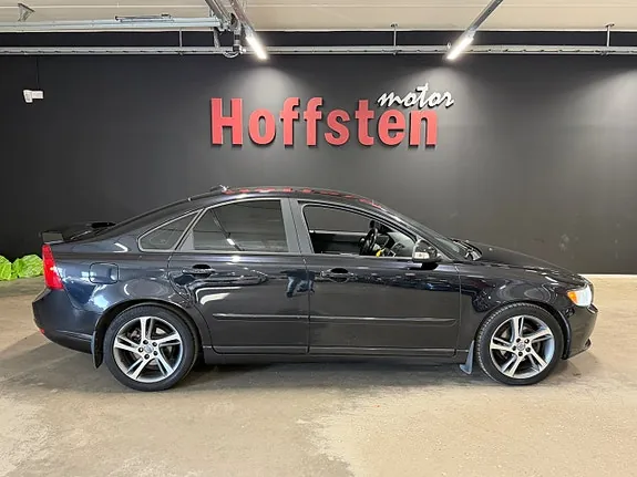 Volvo S40 2012 photo 2