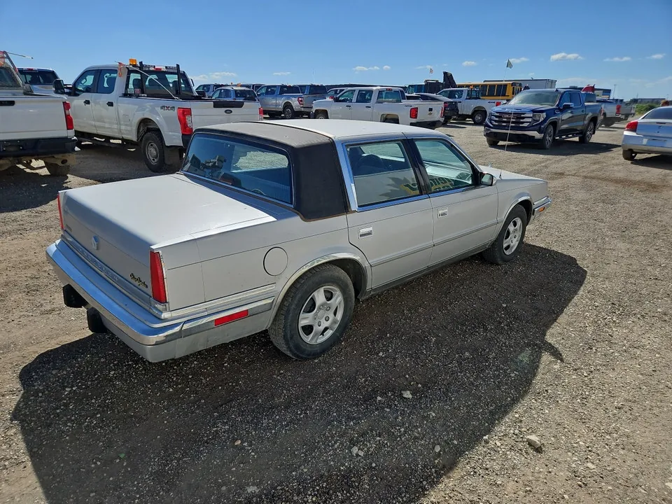 Chrysler New Yorker 1989 photo 4