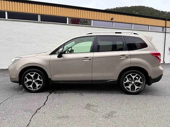 Subaru Forester 2013 photo 2