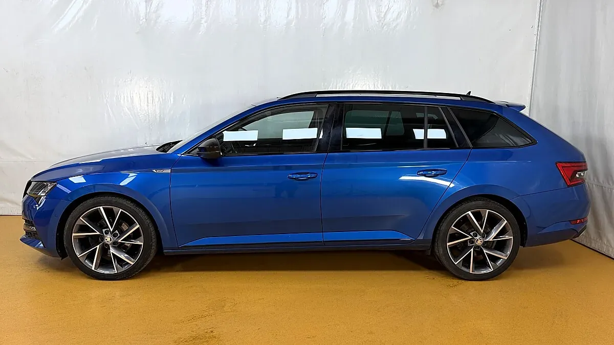 Skoda Superb 2021 photo 3