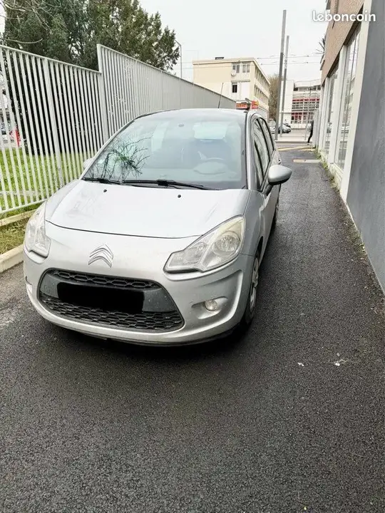 Citroen C3 2010 photo 2