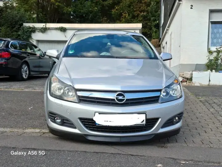 Opel Astra H Gtc