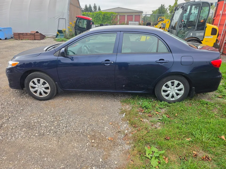 Toyota Corolla 2011 photo 2