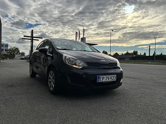 Kia Rio 2014 photo 4