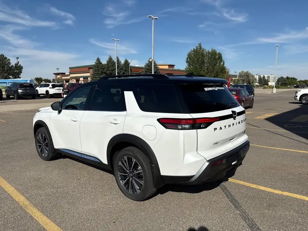 Nissan Pathfinder 2026 photo 3