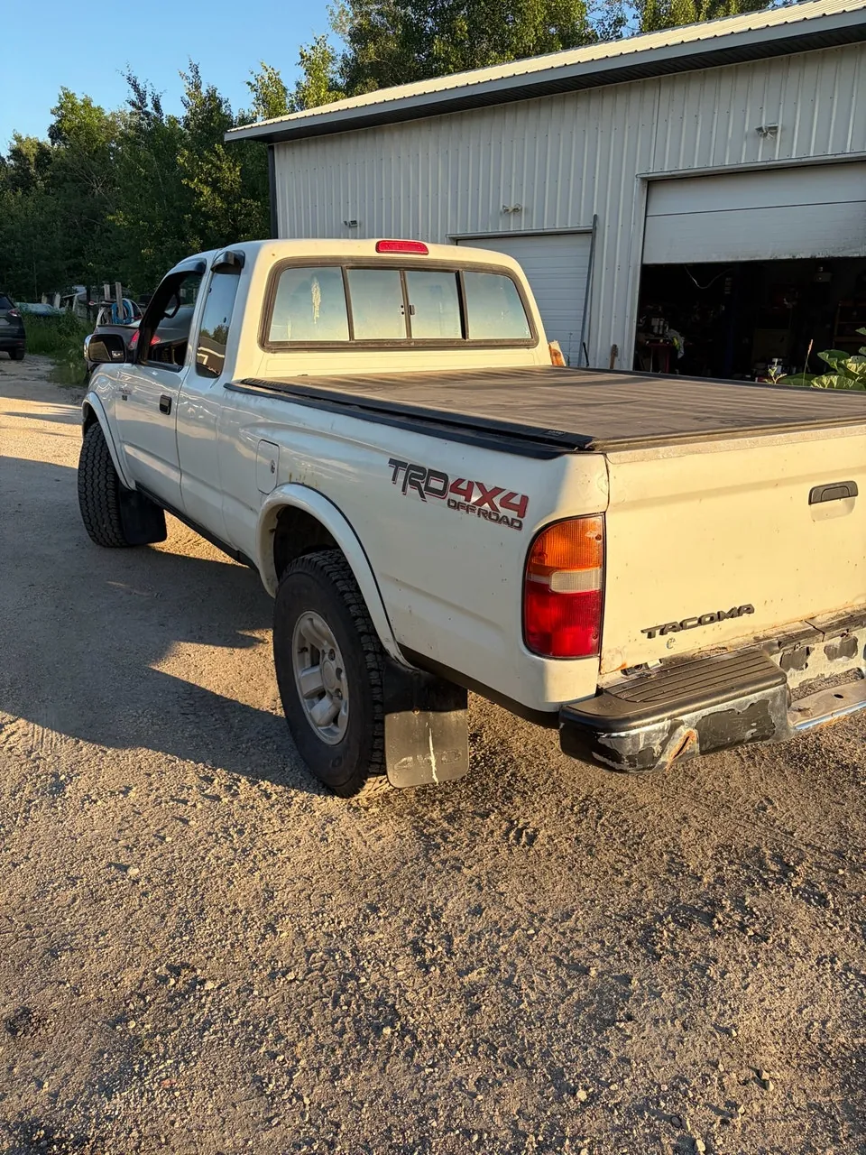 Toyota Tacoma 1998 photo 3