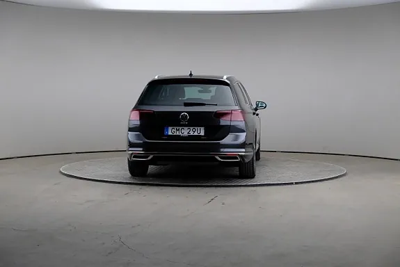 Volkswagen Passat 2023 photo 5