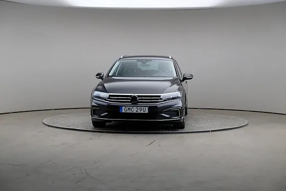 Volkswagen Passat 2023 photo 3