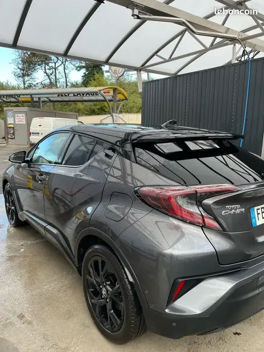 Toyota C-Hr 2018 photo 3