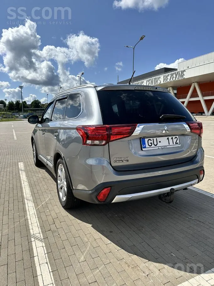 Mitsubishi Outlander 2016 photo 3