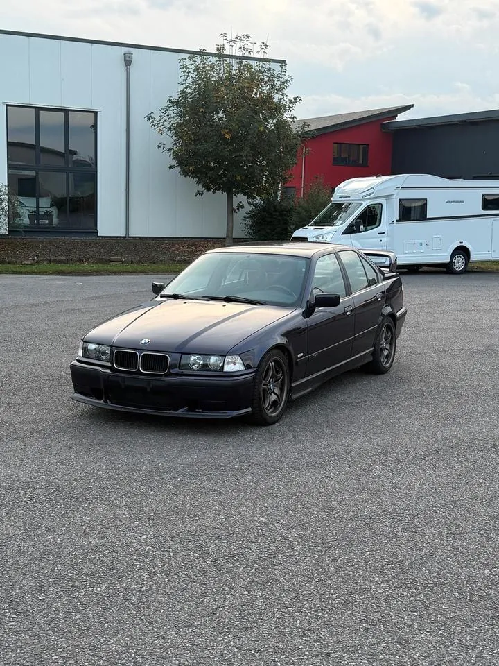 BMW E36
