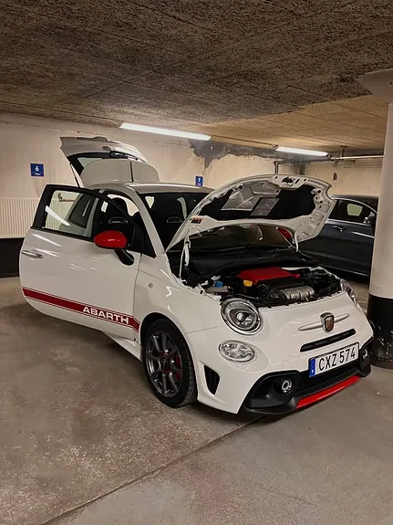 Abarth 595 2018 photo 2
