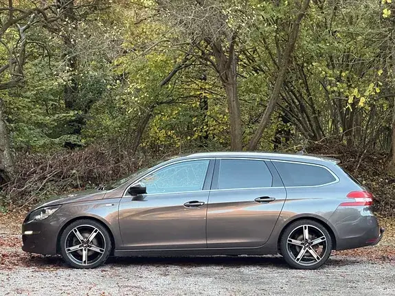 Peugeot 308 2015 photo 4