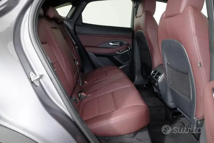 Jaguar E-Pace 2023 photo 5