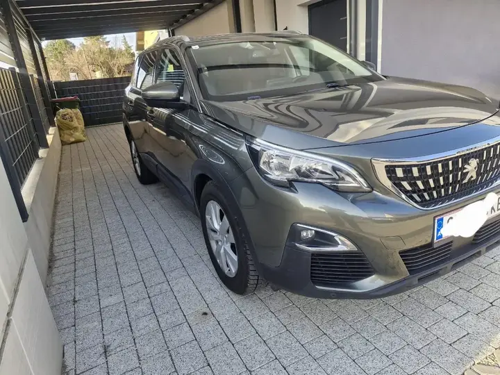 Peugeot 5008 2020 photo 3