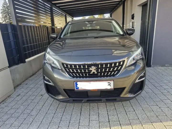 Peugeot 5008 2020 photo 2