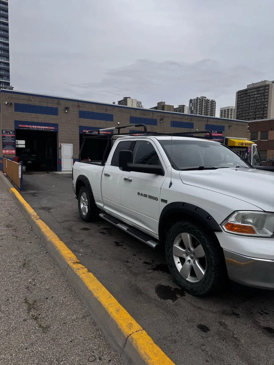 Dodge Ram 1500 2011 photo 4