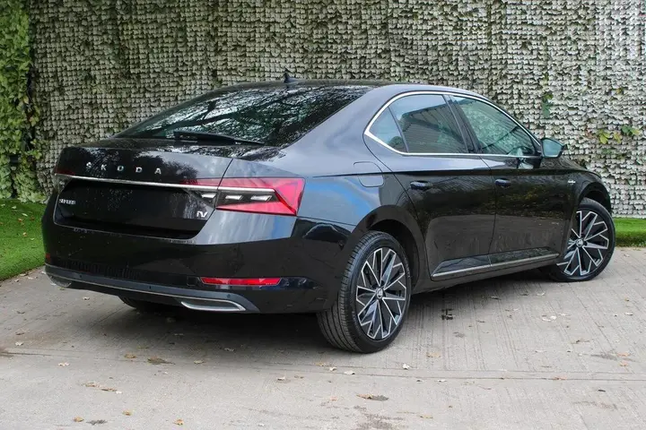 Skoda Superb 2021 photo 5