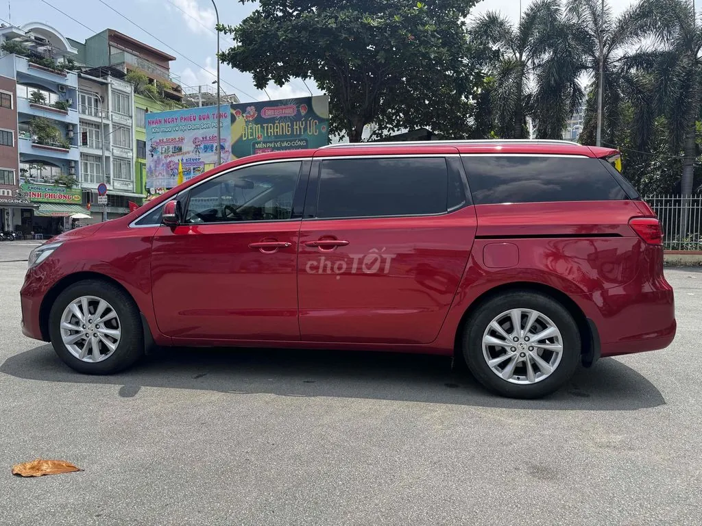 Kia Sedona 2020 photo 4