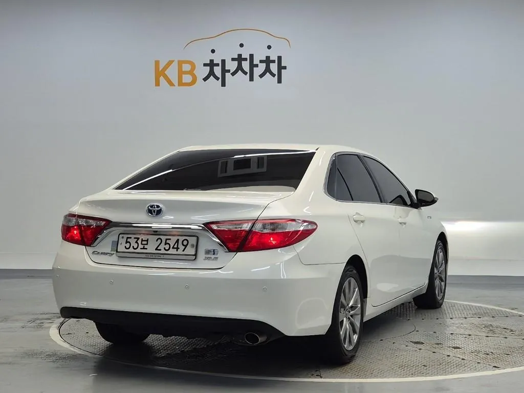 Toyota Camry 2017 photo 3