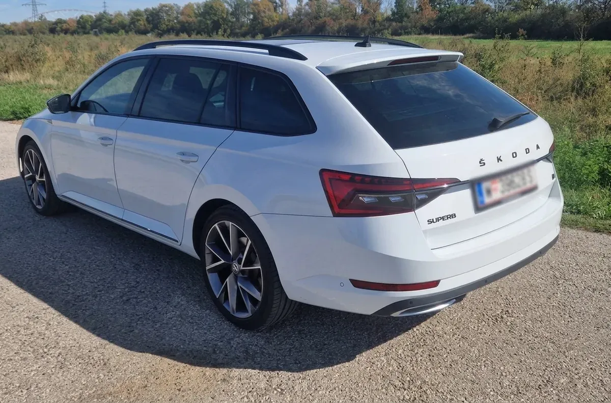 Skoda Superb 2022 photo 3