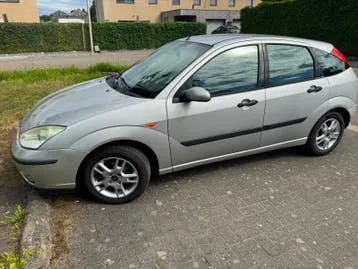 Ford Focus 2004 photo 2