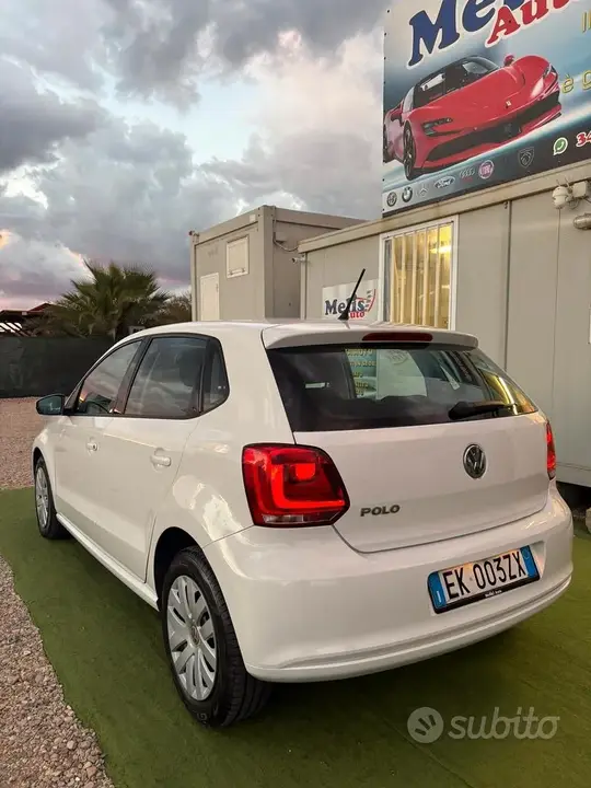 Volkswagen Polo 2012 photo 5