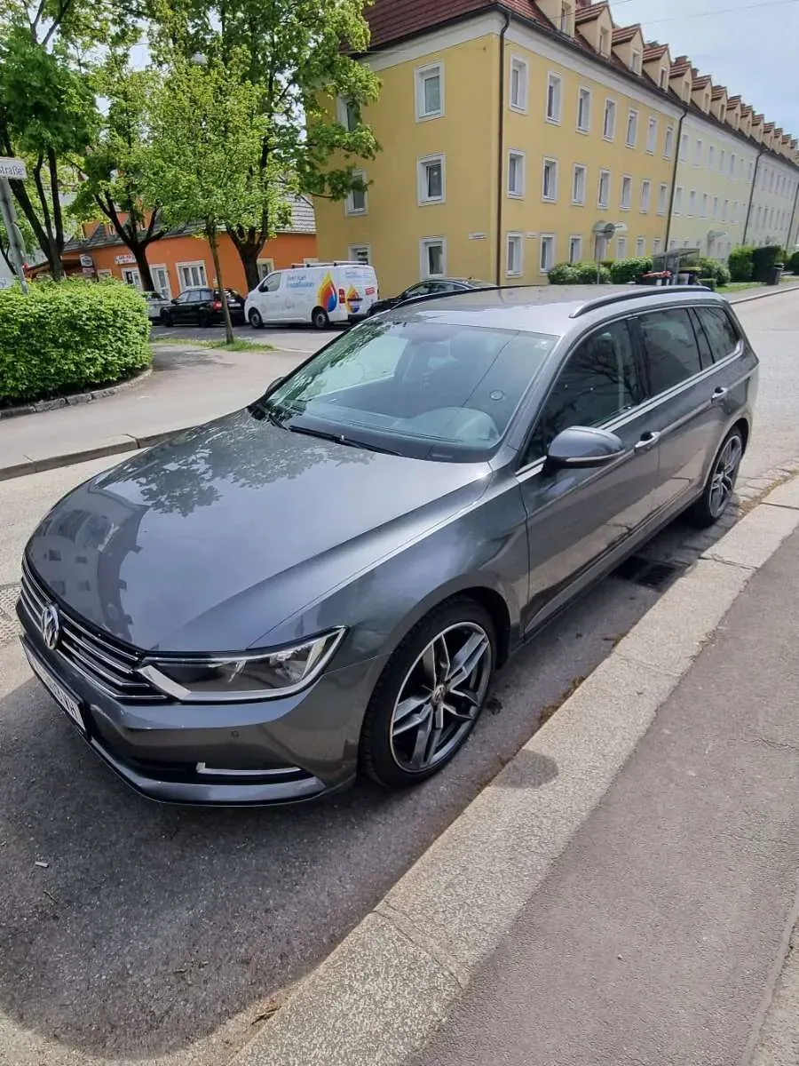 Volkswagen Passat 2016 photo 2