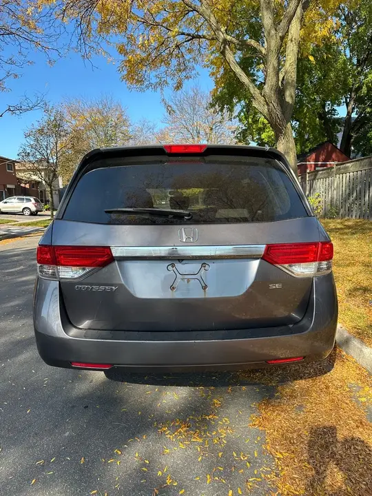 Honda Odyssey 2015 photo 3