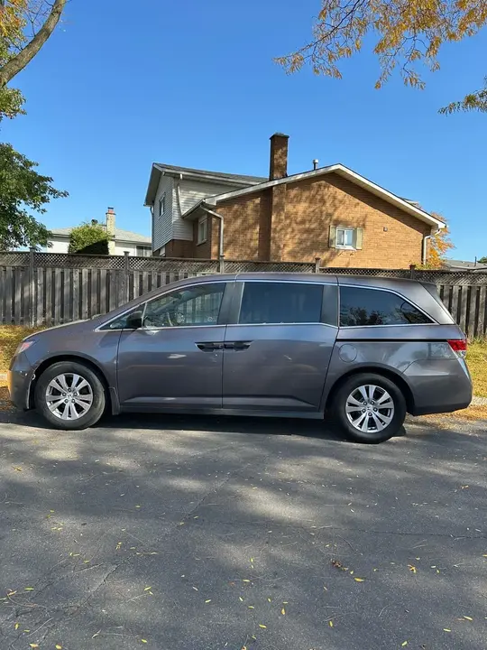 Honda Odyssey 2015 photo 4
