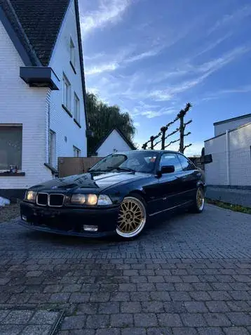 BMW E36