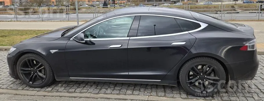 Tesla Model S 2016 photo 4